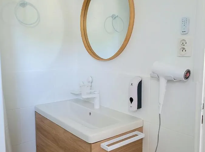 Simple Climatisee - Proche Tram & Centre *