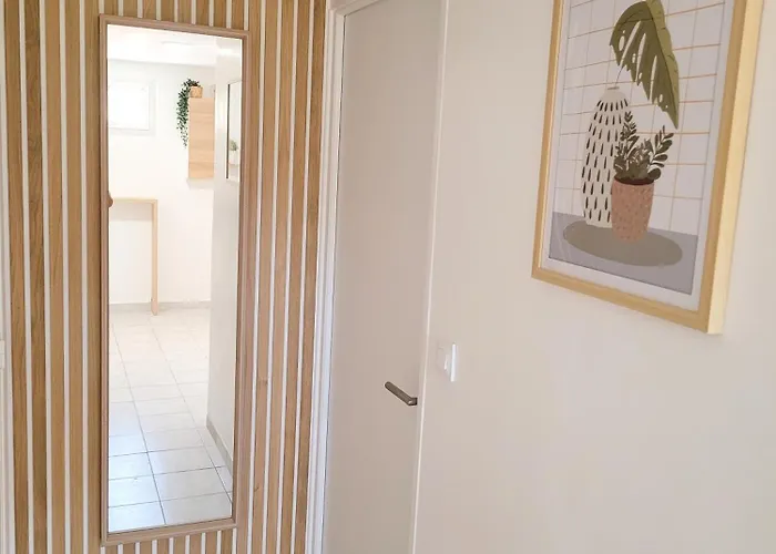 Casa de hóspedes Simple Climatisee - Proche Tram & Centre *