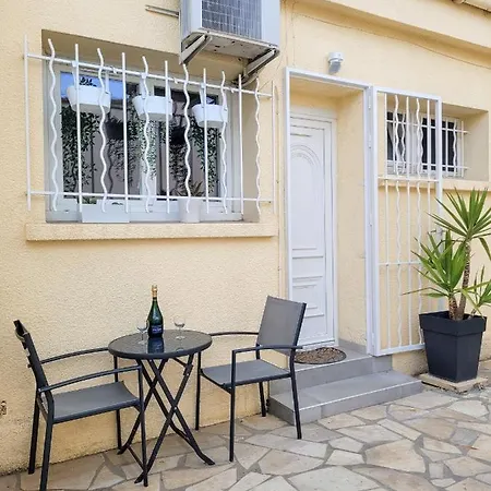 Simple Climatisee - Proche Tram & Centre Guest house *