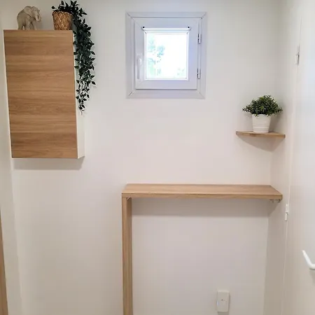 Simple Climatisee - Proche Tram & Centre Guest house